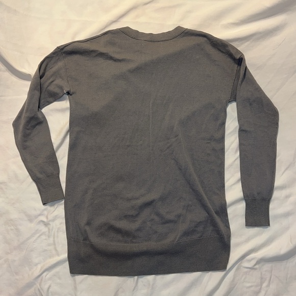 NWT banana republic deep v sweater - Picture 3 of 3
